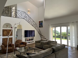 Salon