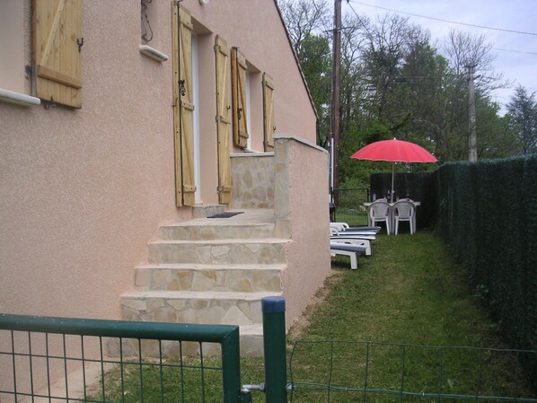 Entrée du gîte coquelicot