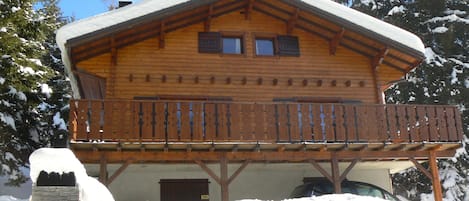 chalet en hiver