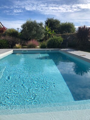 Jardin piscine côté est