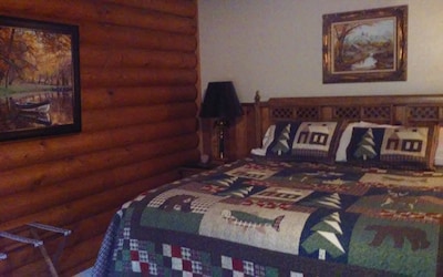 Great 2300 sq. ft. cabin in the pines....2 miles from the lake.  Enjoy 4 acres 