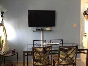 Dining area/Flat Screen TV