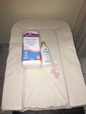 Bathroom amenities