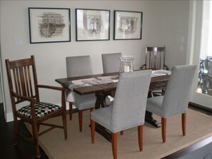 Elegant dining room