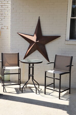 Additional patio seating for 2