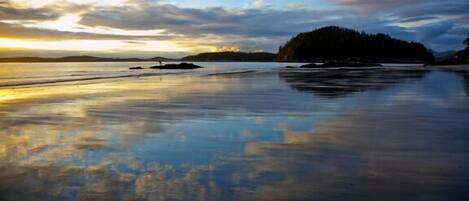 Tonquin Beach Sunset