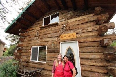 "Jack London's Cabin", a Genuine Alaskan Log Cabin built by owners!