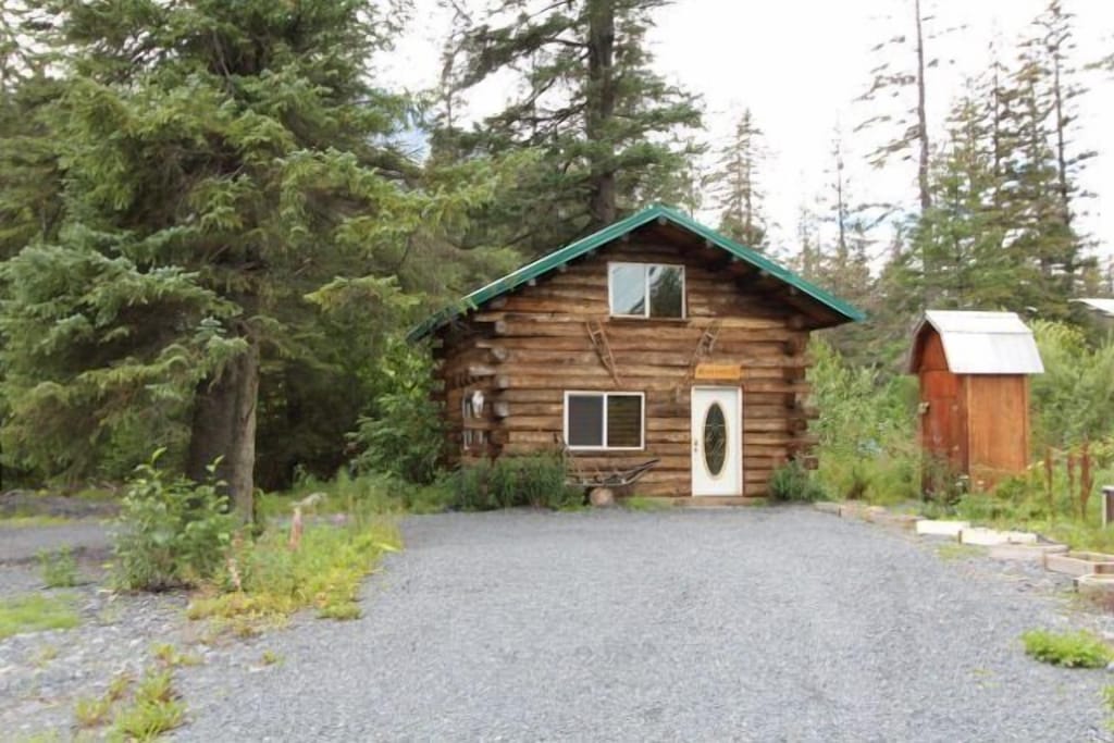 frozen main Key Jack London's Cabin", a Genuine Alaskan Log Cabin built by owners! - Bear  Creek