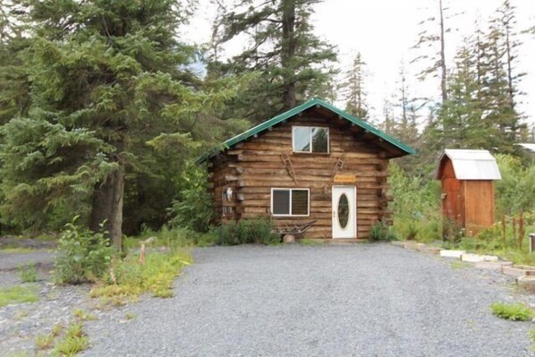 Jack London’s Cabin parking area—if you have a boat, park it too!