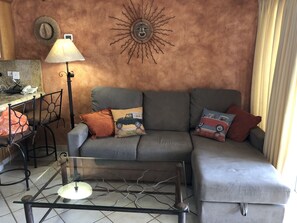 Pull out couch - full size