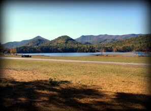 Hiawassee, Georgia LAKEFRONT .. Striking LAKE CHATUGE with Blue RIdge  Mountains