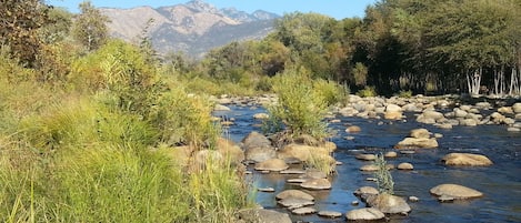 Perfect getaway to enjoy nature! River a short walk from the house