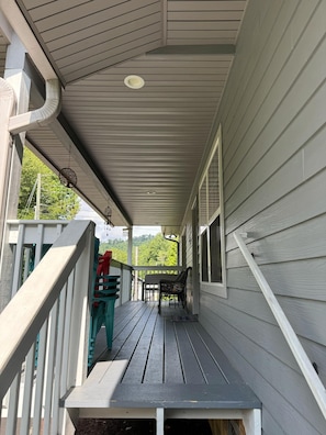 Porch with extra seating