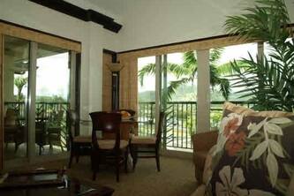 Top Floor corner unit in main building !