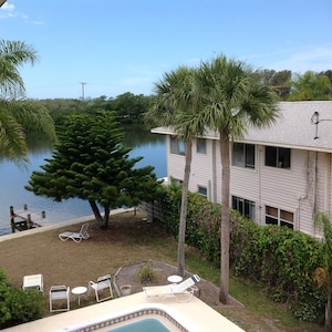 Water Front on Turtle Lagoon.  Minutes from Turtle Beach & Siesta Key Beach