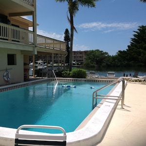 Water Front on Turtle Lagoon.  Minutes from Turtle Beach & Siesta Key Beach