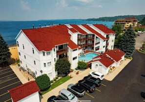 Front of the condo complex looking towards the East Bay.
