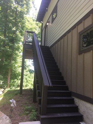 Stairs going up into the rental. Make sure you can climb stairs before booking. 