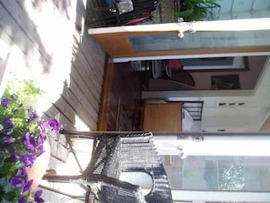 Entry porch into Sunroom