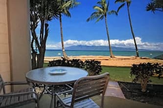Ocean Front Studio Condo - Ground Floor, Walk Out Of The Unit And Onto The Beach