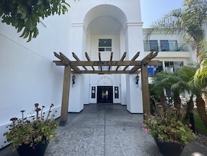 Entrance of Cortez building at Omni La Costa Resort and Spa