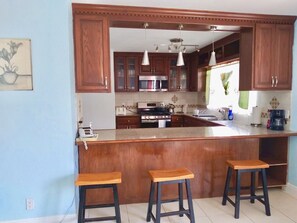 Open Kitchen 