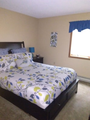 Third bedroom with queen bed