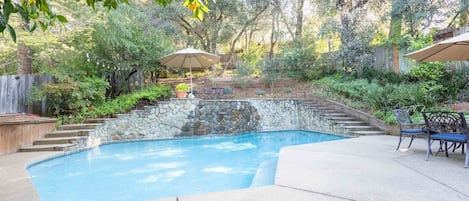 Pool Area - hot tub above water fall