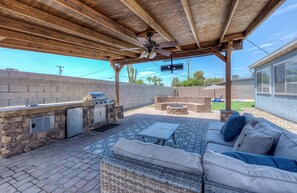 Pergula, Outdoor Kitchen