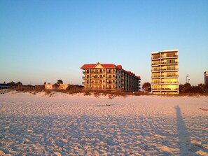SUNSET REFLECTING ON VISTAS ON THE GULF AFTER A FABULOUS BEACH DAY !!  