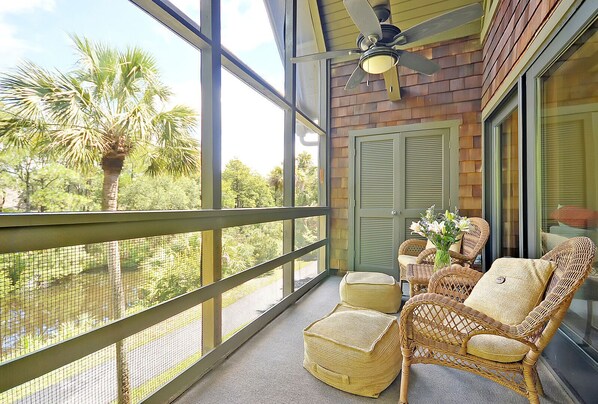 Screened-in Porch