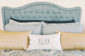 Relax- pillows for days