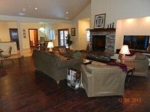 Great Room w/ Gas Burning Fireplace, 60 in TV, Blue Ray & Wi-Fi Internet