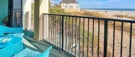Welcome to paradise on the beach! Oceanfront balcony. Enjoy a drink while watching the waves.