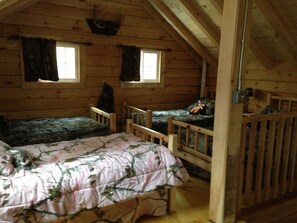 upstairs loft, 4 singles