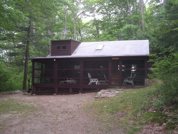 Rocky Hollow