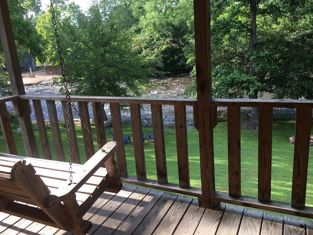 Cove Stream Cabin Riverfront Townsend