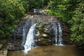 The waterfall flow varies depending on precipitation and time of year! 
