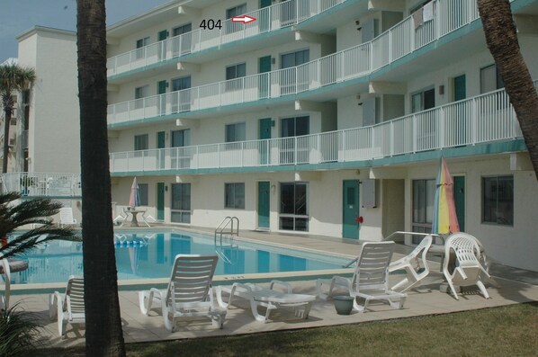 4th floor, beach front