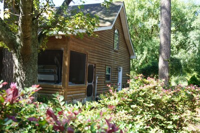 Tifton, GA - Shalom House B&B - Cabin in Peaceful Setting