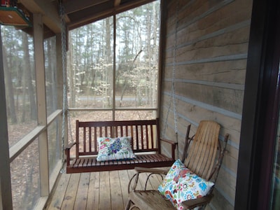 Georgous 2br Cabin Steps Away from Tim's Ford Lake 