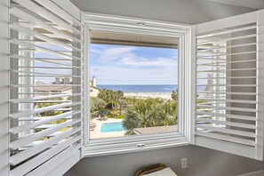 Oceanviews from many rooms!