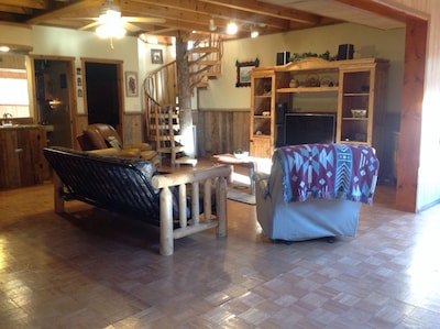 Private log cabin at the foot of the Smoky Mountains