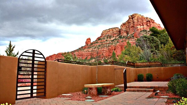 Chapel Estates patio view of Elephant Rock
