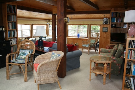 Comfortable open plan seating area.