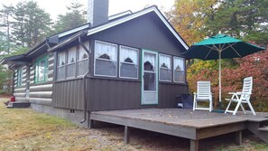 Pine Cone Cabin at Fort Valley
Deck