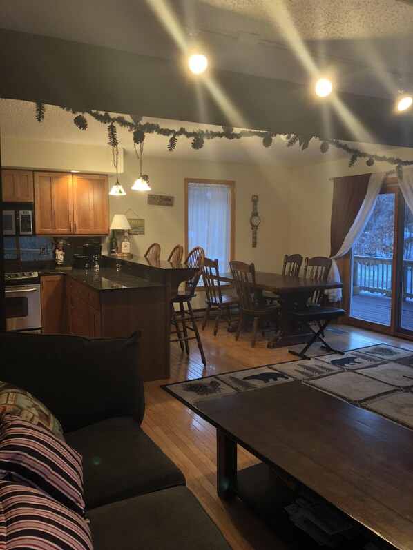 Second floor Living room 