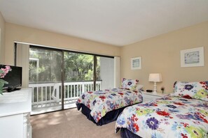 Guest bedroom with oversized twins/king swing