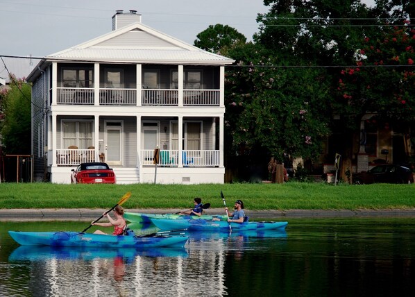 Fun and relaxing neighborhood
