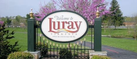 Welcome to Luray! Our Luray Cottage Rental is just a short walk to the Greenway